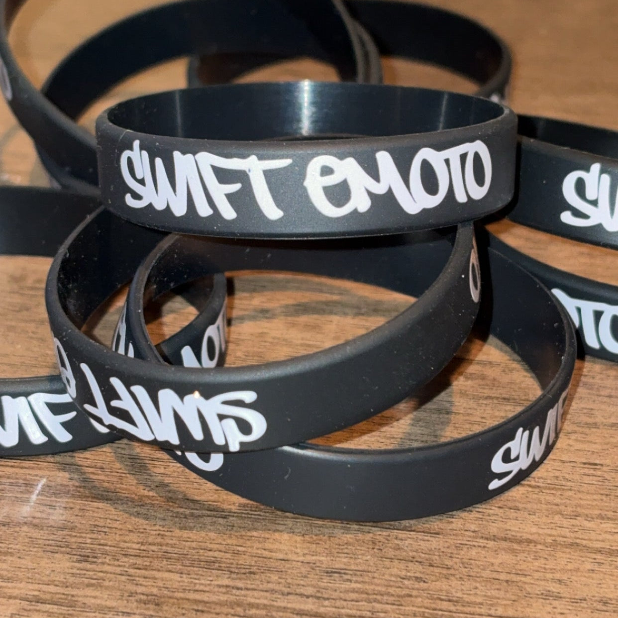 Swift Emoto Bracelet